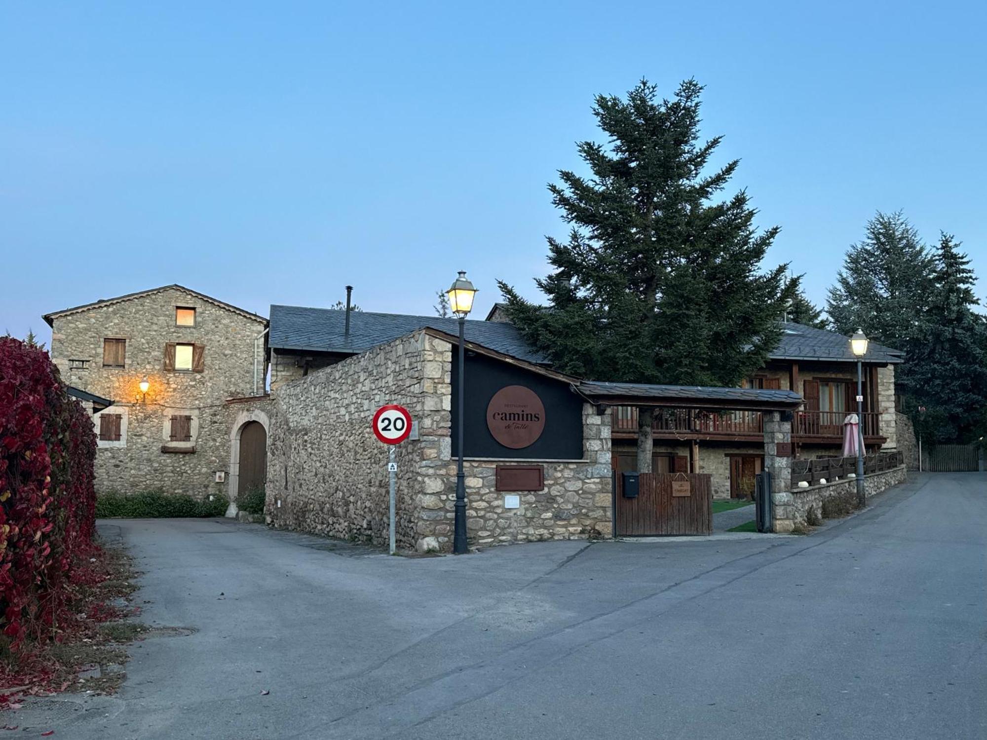 Hotel Cal Rei De Tallo Bellver De Cerdanya Exterior photo
