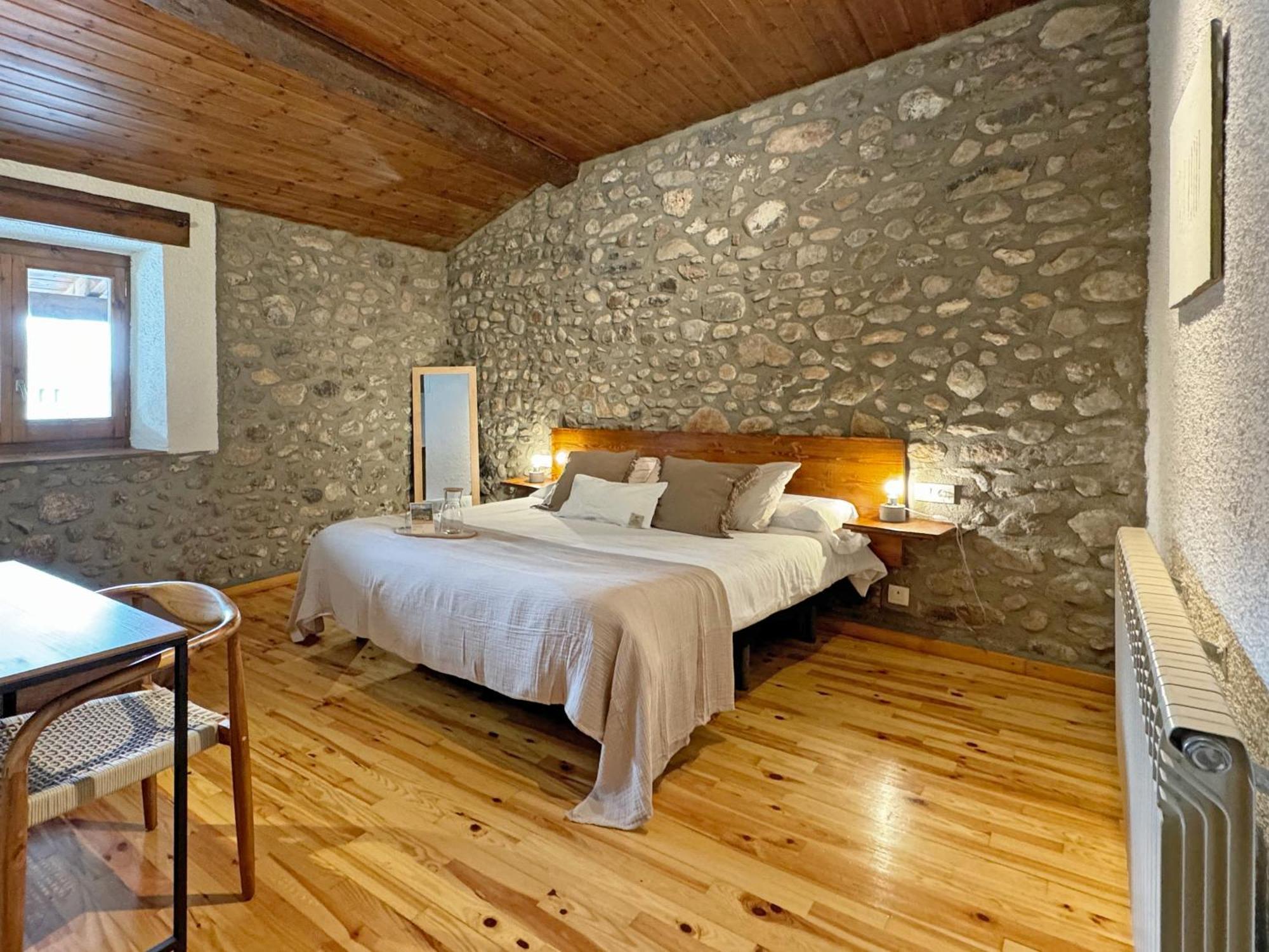Hotel Cal Rei De Tallo Bellver De Cerdanya Exterior photo