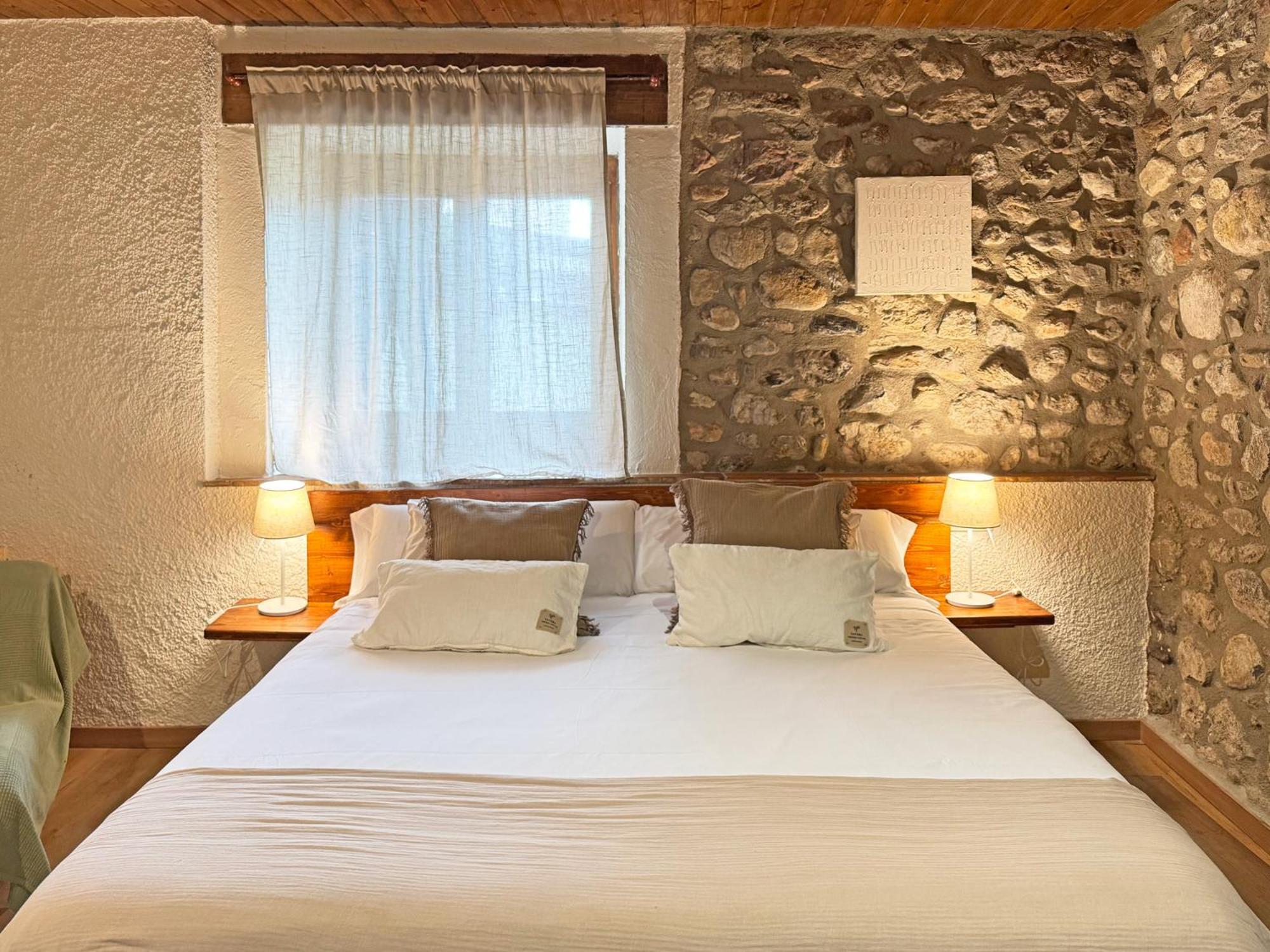Hotel Cal Rei De Tallo Bellver De Cerdanya Exterior photo