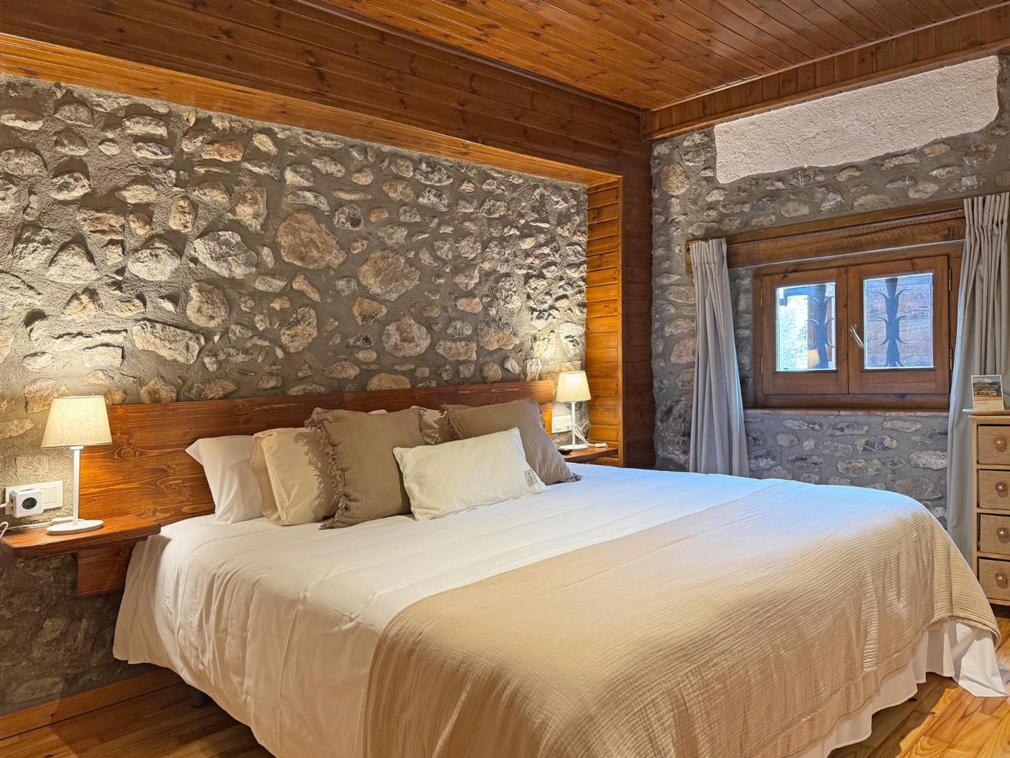 Hotel Cal Rei De Tallo Bellver De Cerdanya Exterior photo
