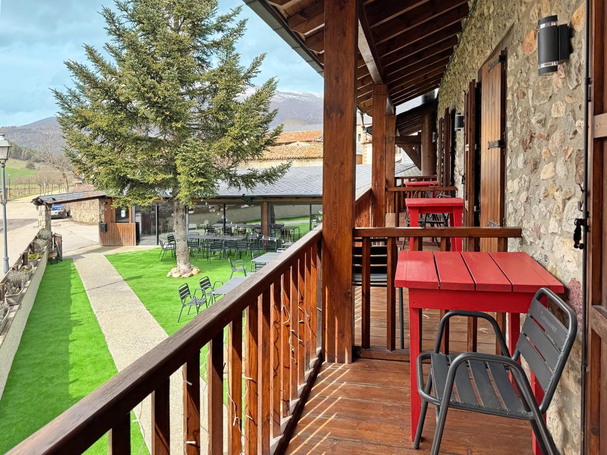 Hotel Cal Rei De Tallo Bellver De Cerdanya Exterior photo